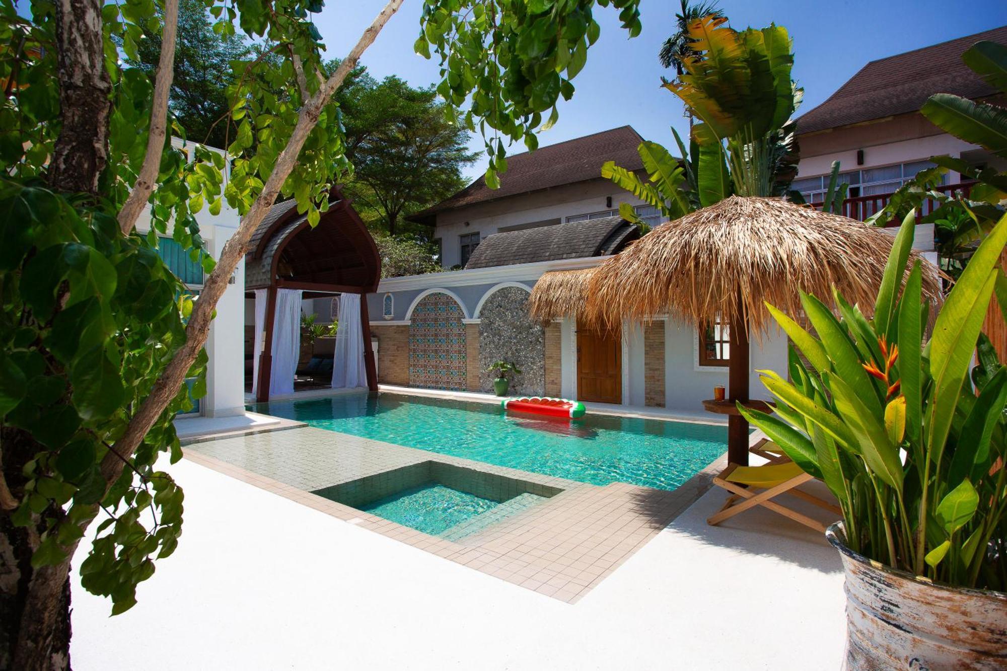Nagawari Art Maldives Pattaya Villa Na Chom Thian Exterior photo