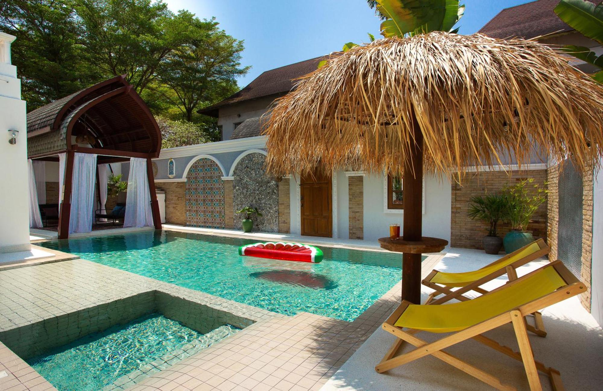 Nagawari Art Maldives Pattaya Villa Na Chom Thian Exterior photo